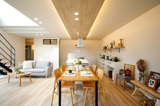 「紡ぎあう家」で織りなす、あたらしい家族の時間