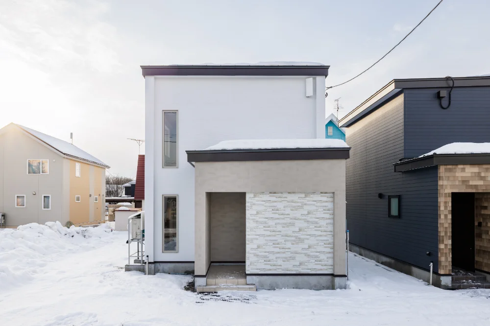 河東郡音更町南鈴蘭南1丁目（e-hikaria17）