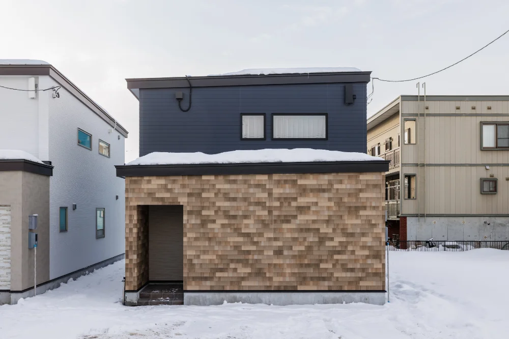 河東郡音更町南鈴蘭南1丁目（e-hikaria18）