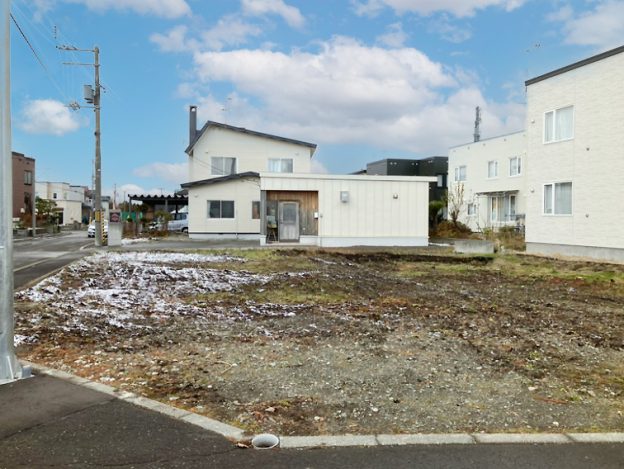 江別市中央町42番